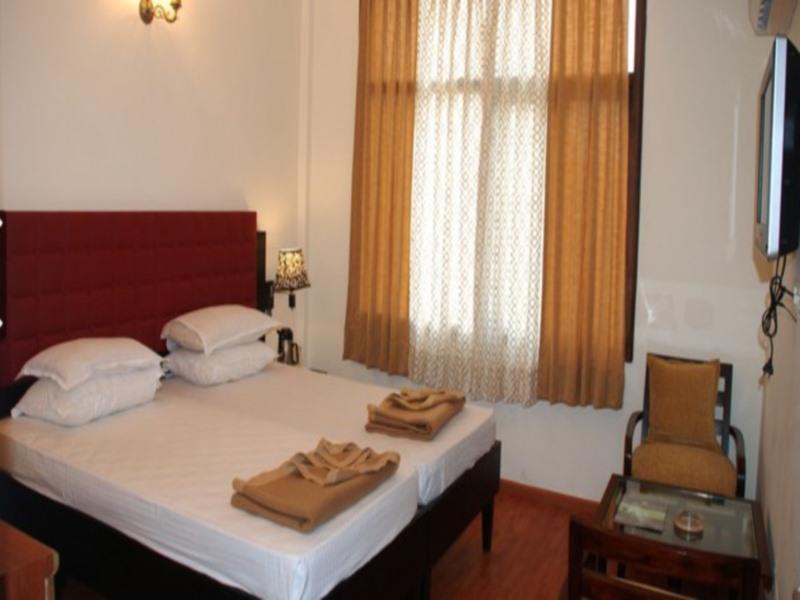 Hotel Surya Beach Inn Purî Extérieur photo