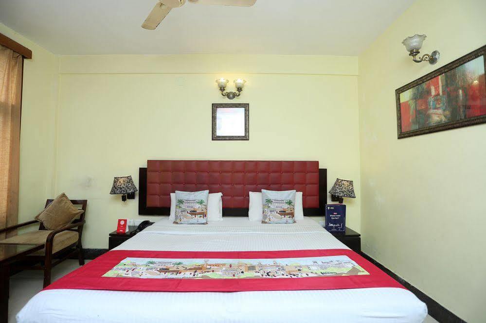 Hotel Surya Beach Inn Purî Extérieur photo